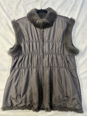 Women's Rabbit Fur Trim Puffer Vest - Gray